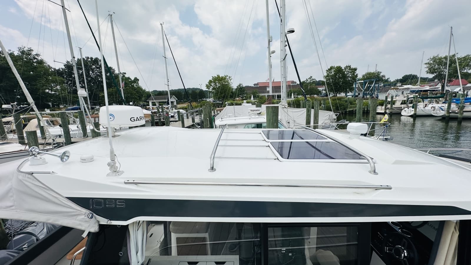 2021 Jeanneau NC1095