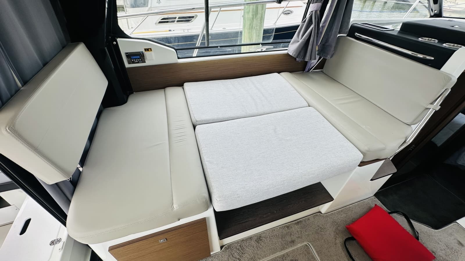 2021 Jeanneau NC1095