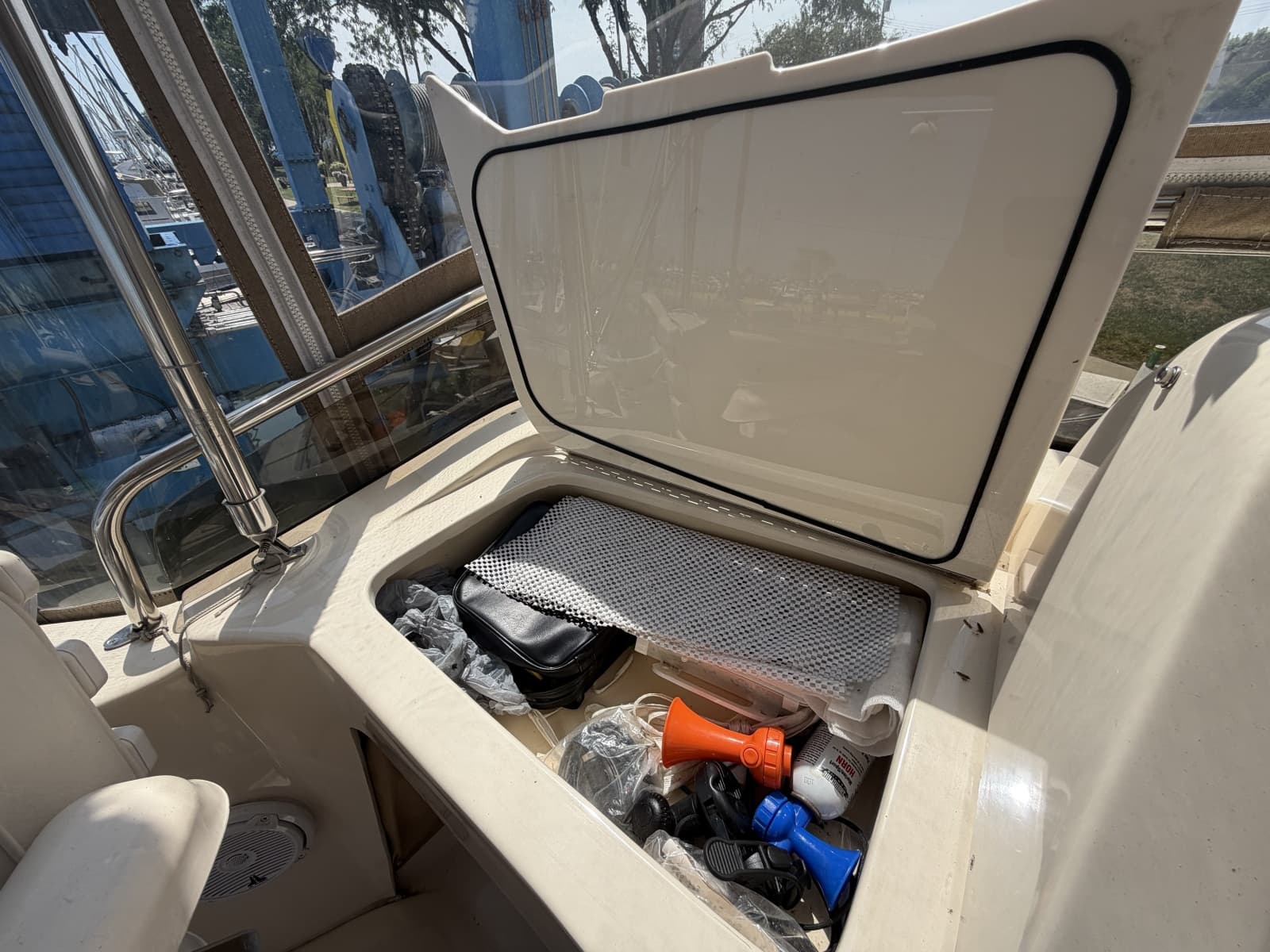 2006 Mainship 34 Trawler