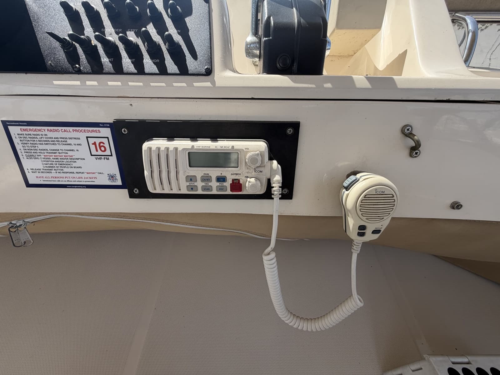 2006 Mainship 34 Trawler