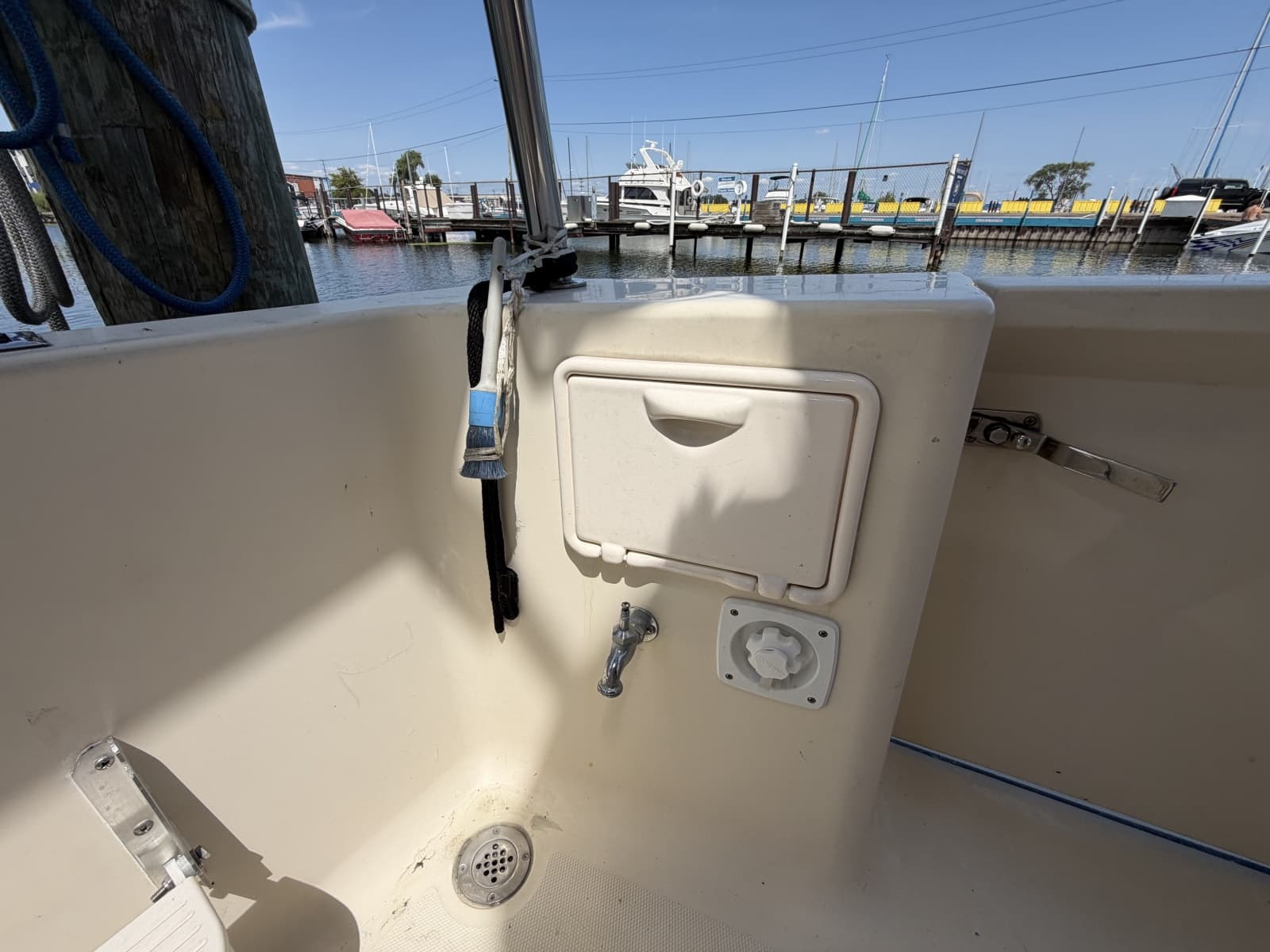 2006 Mainship 34 Trawler