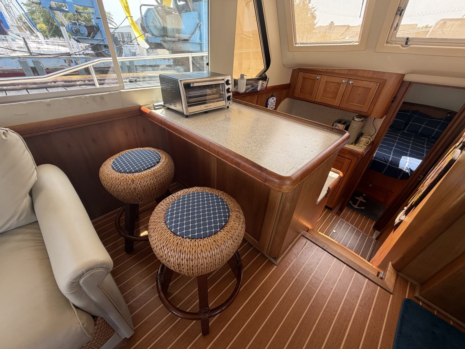 2006 Mainship 34 Trawler