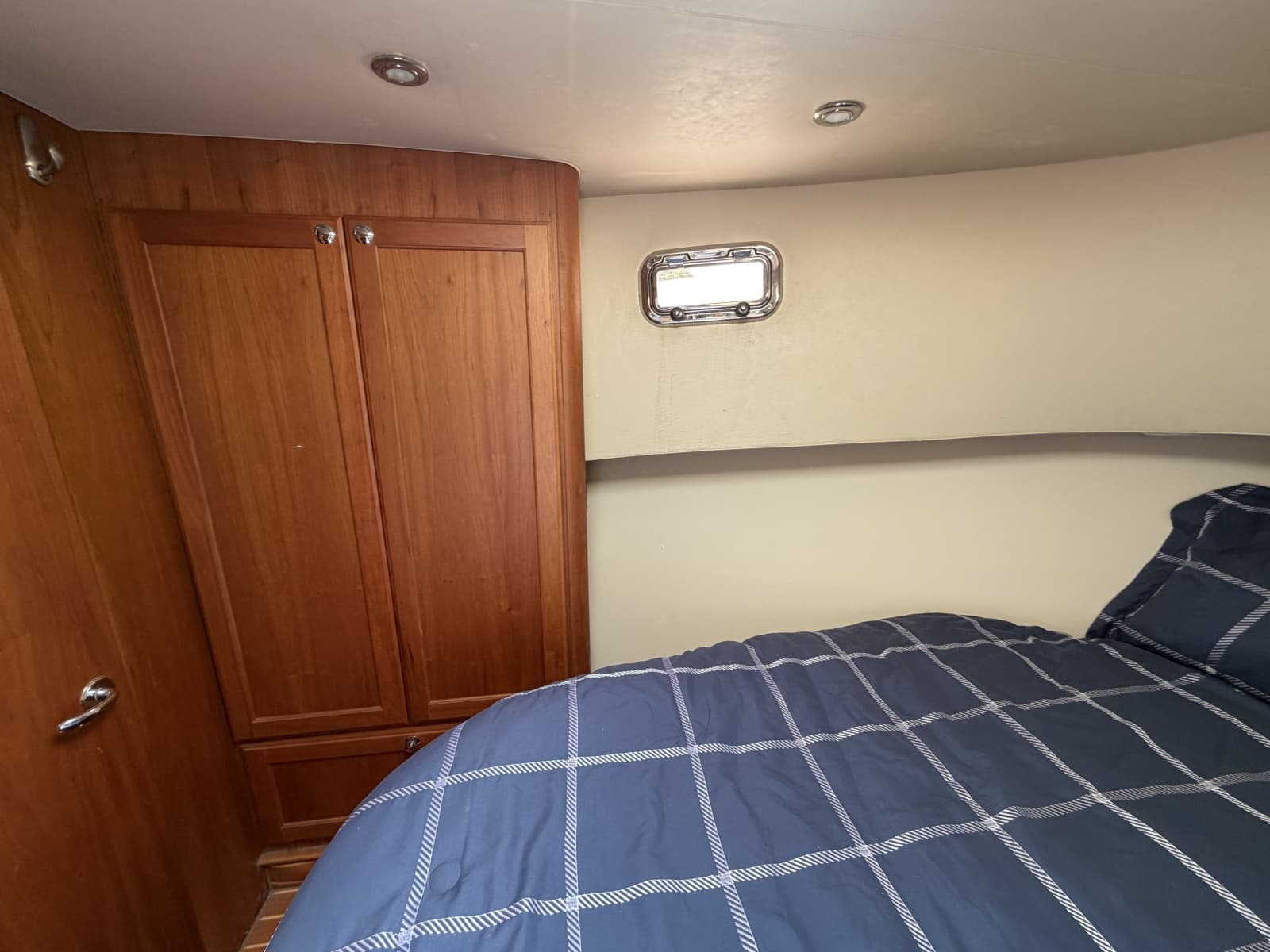 2006 Mainship 34 Trawler