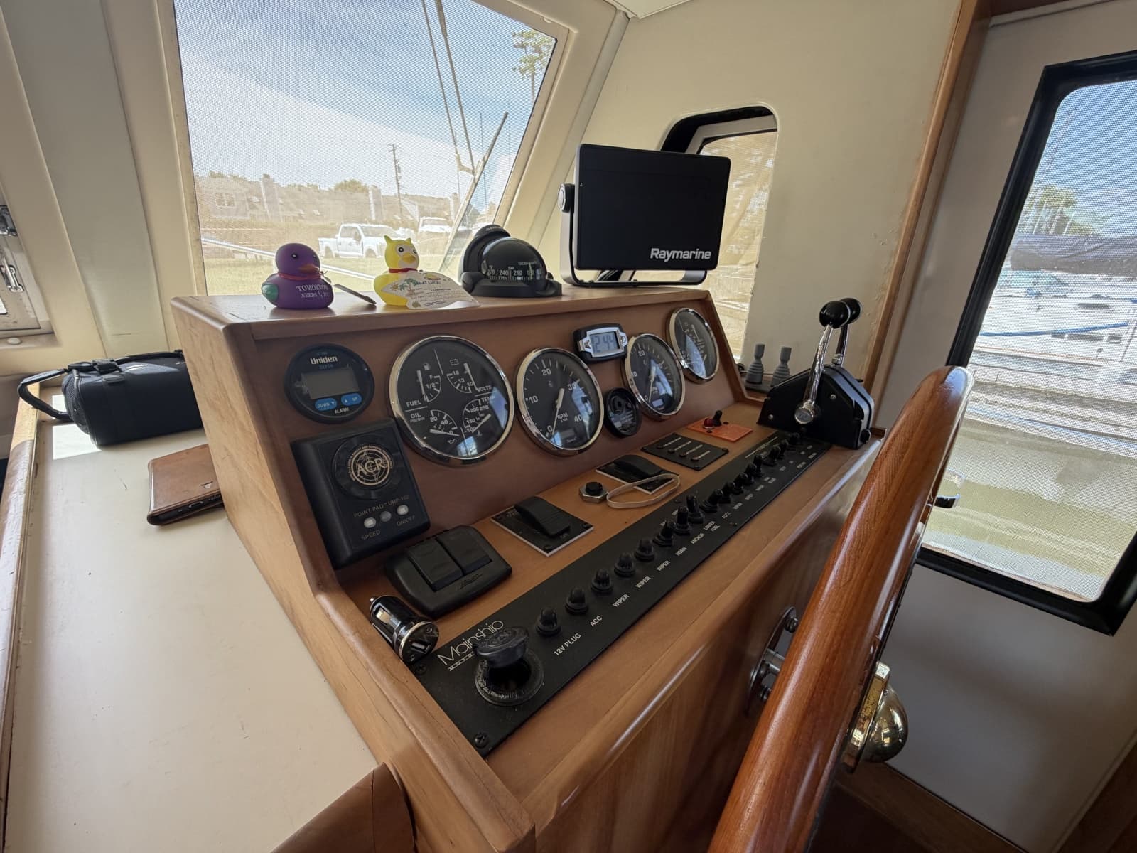 2006 Mainship 34 Trawler