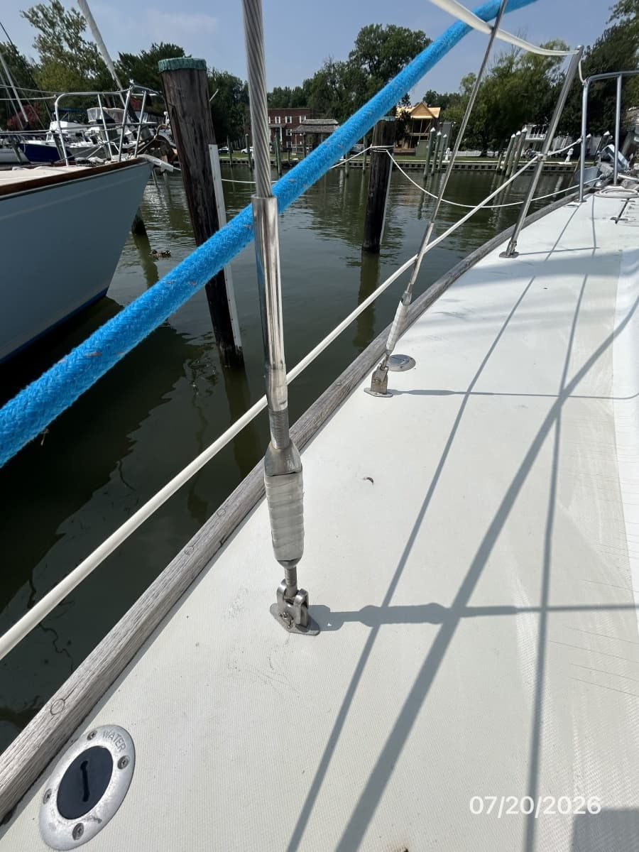 35' Pearson standing rigging2