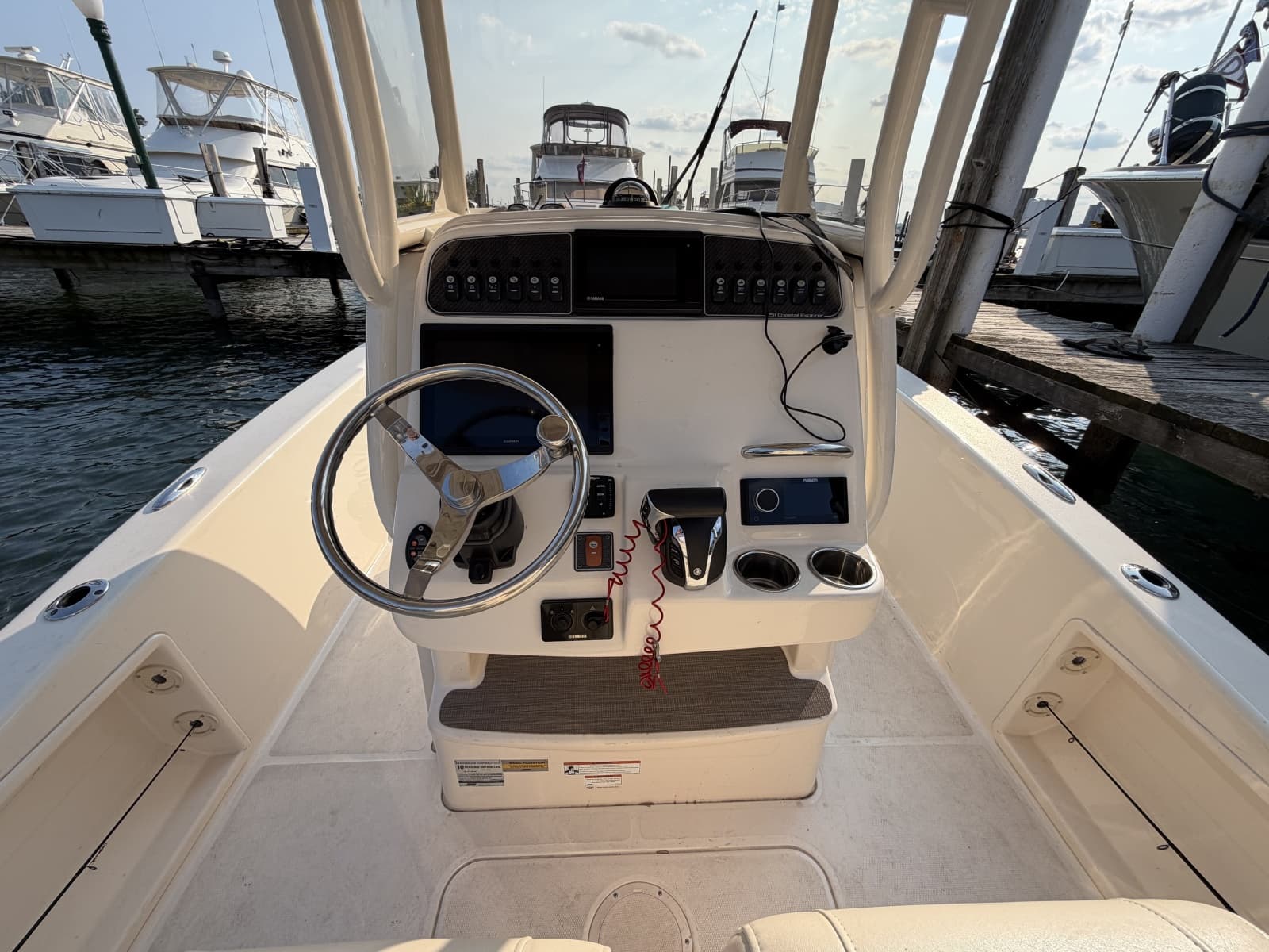 2022 Grady-White 251 Coastal Explorer