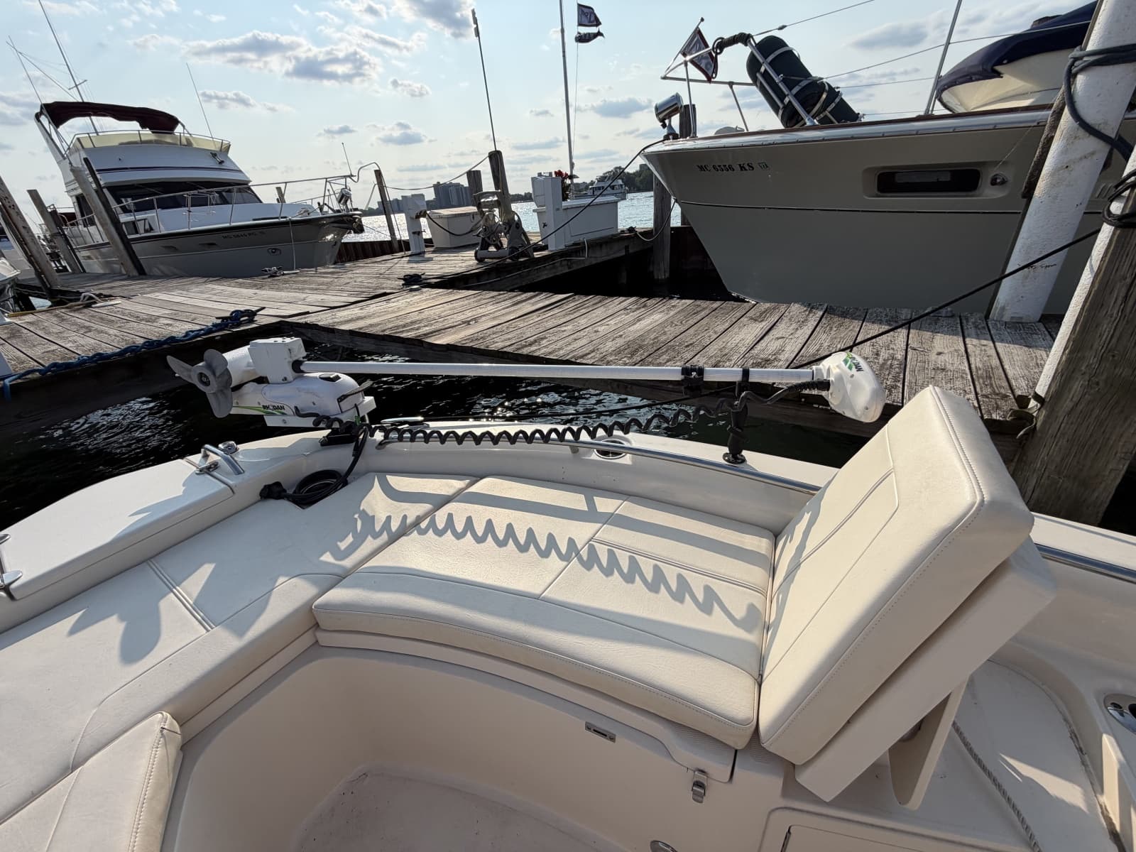 2022 Grady-White 251 Coastal Explorer