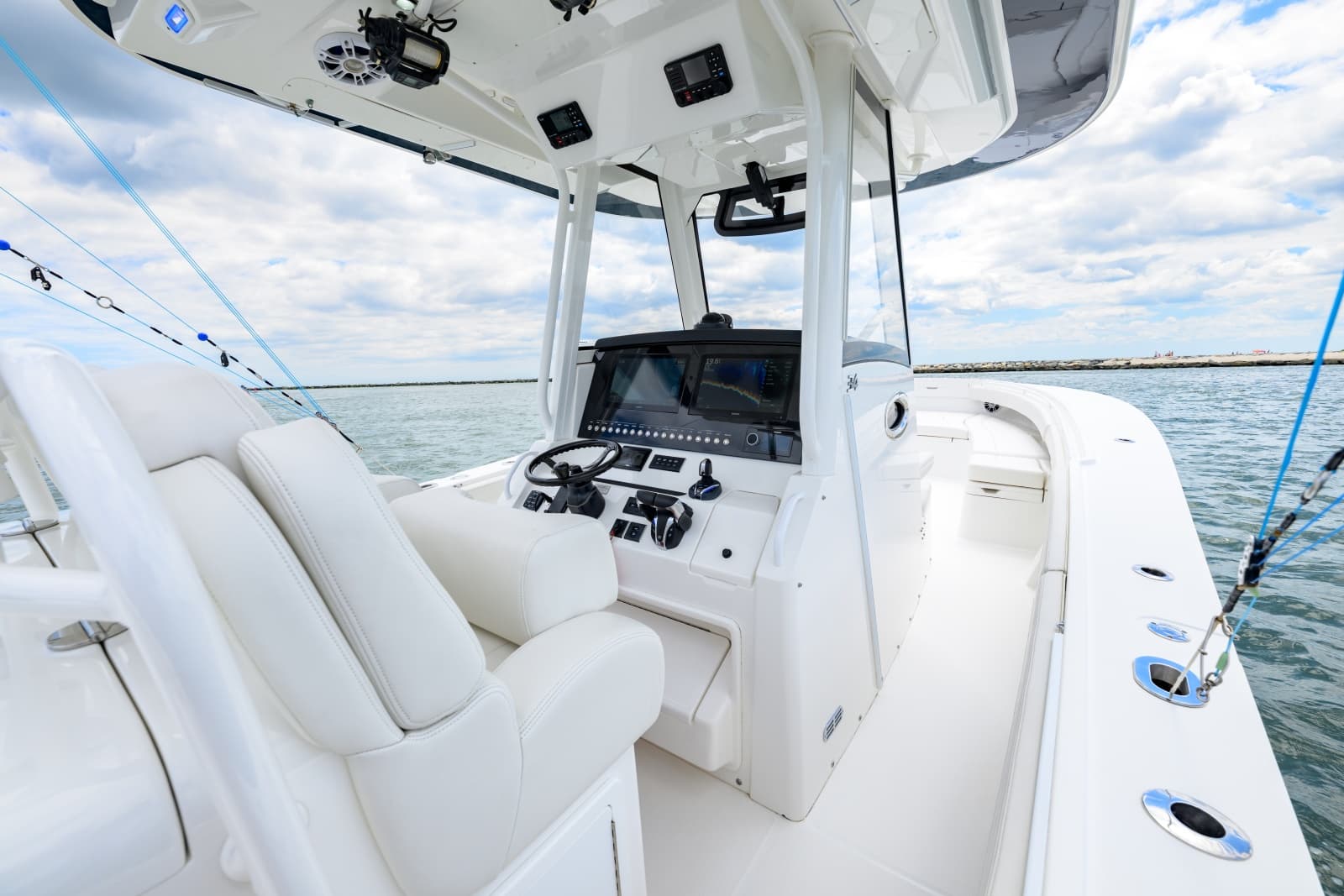 2022 Regulator 34 CC