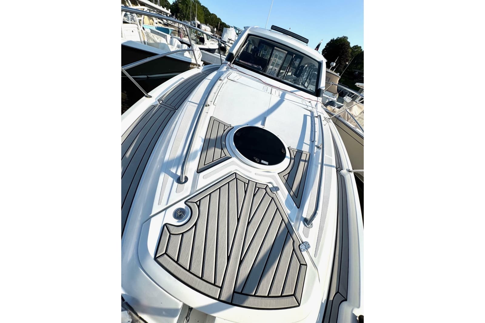 2008 Four Winns V338