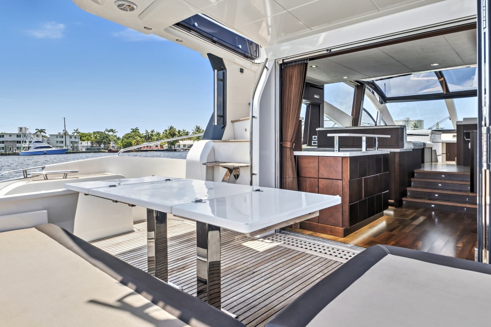 2017 Galeon Sky