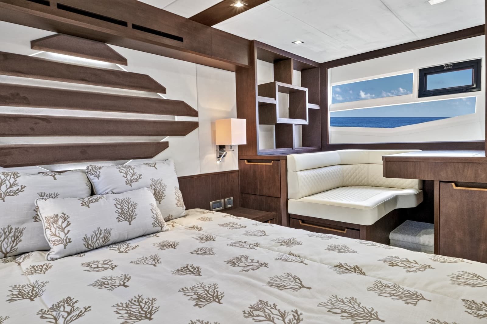 2017 Galeon Sky