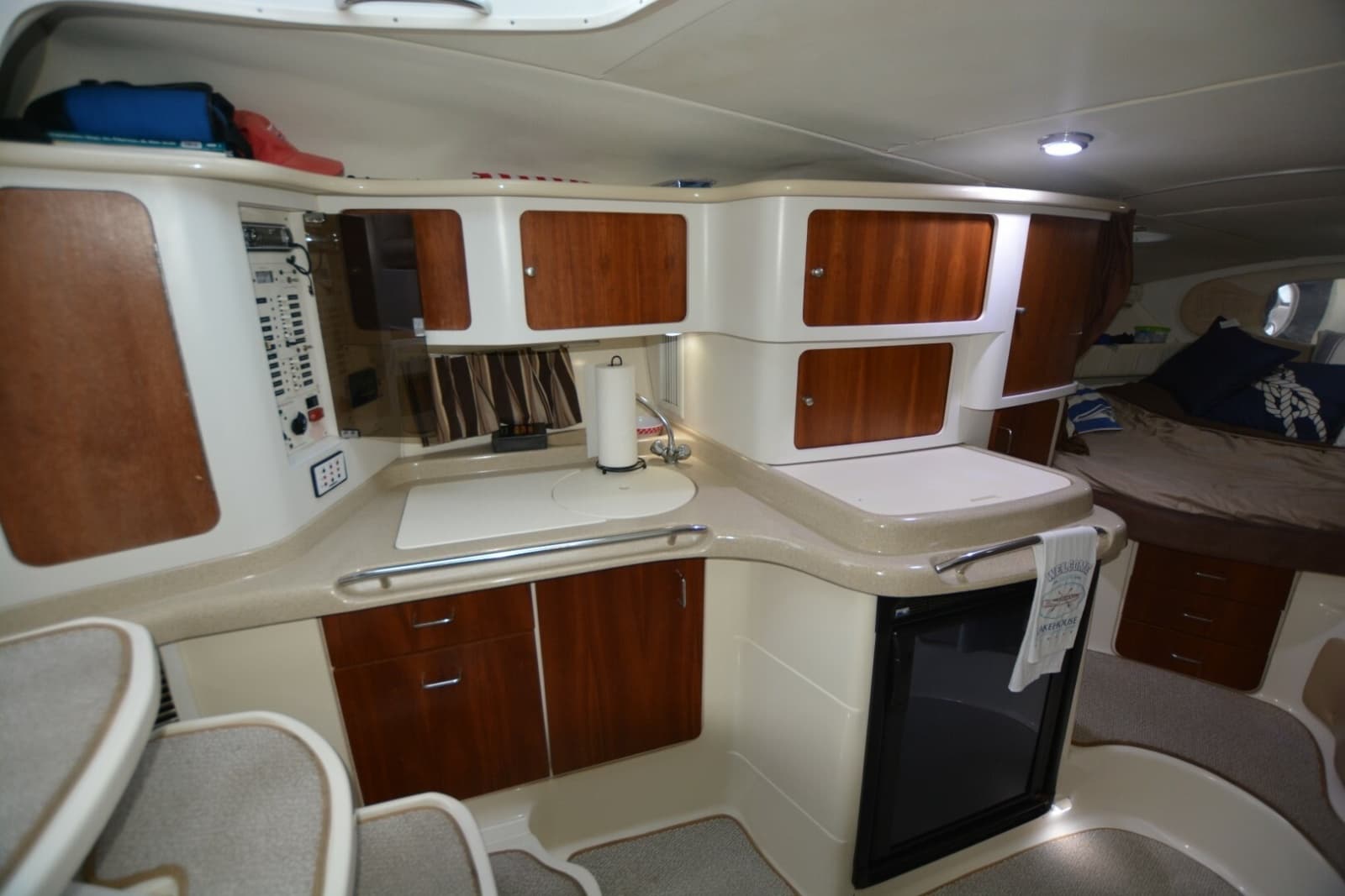 2001 Chris-Craft 328