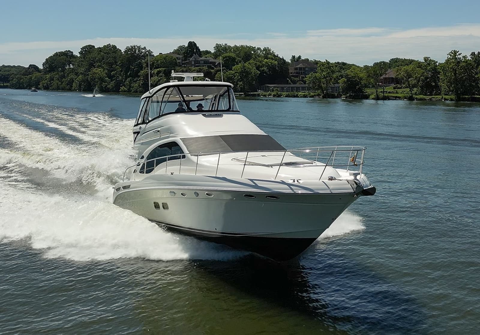 Stbd bow profile