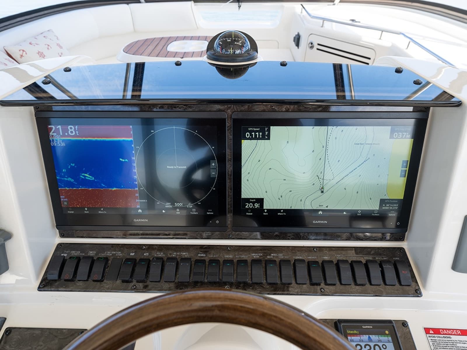 Garmin screens