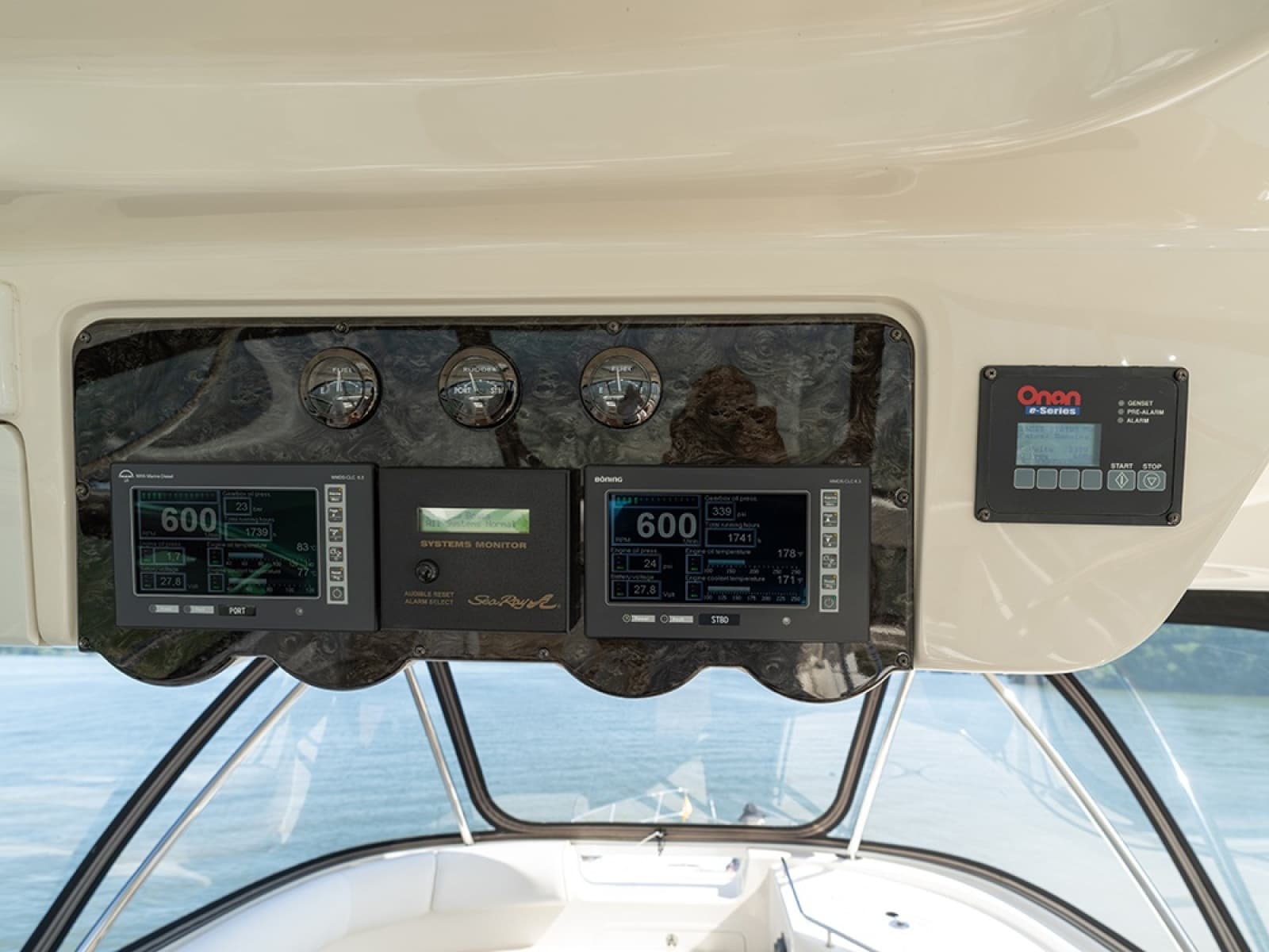 Helm electronics