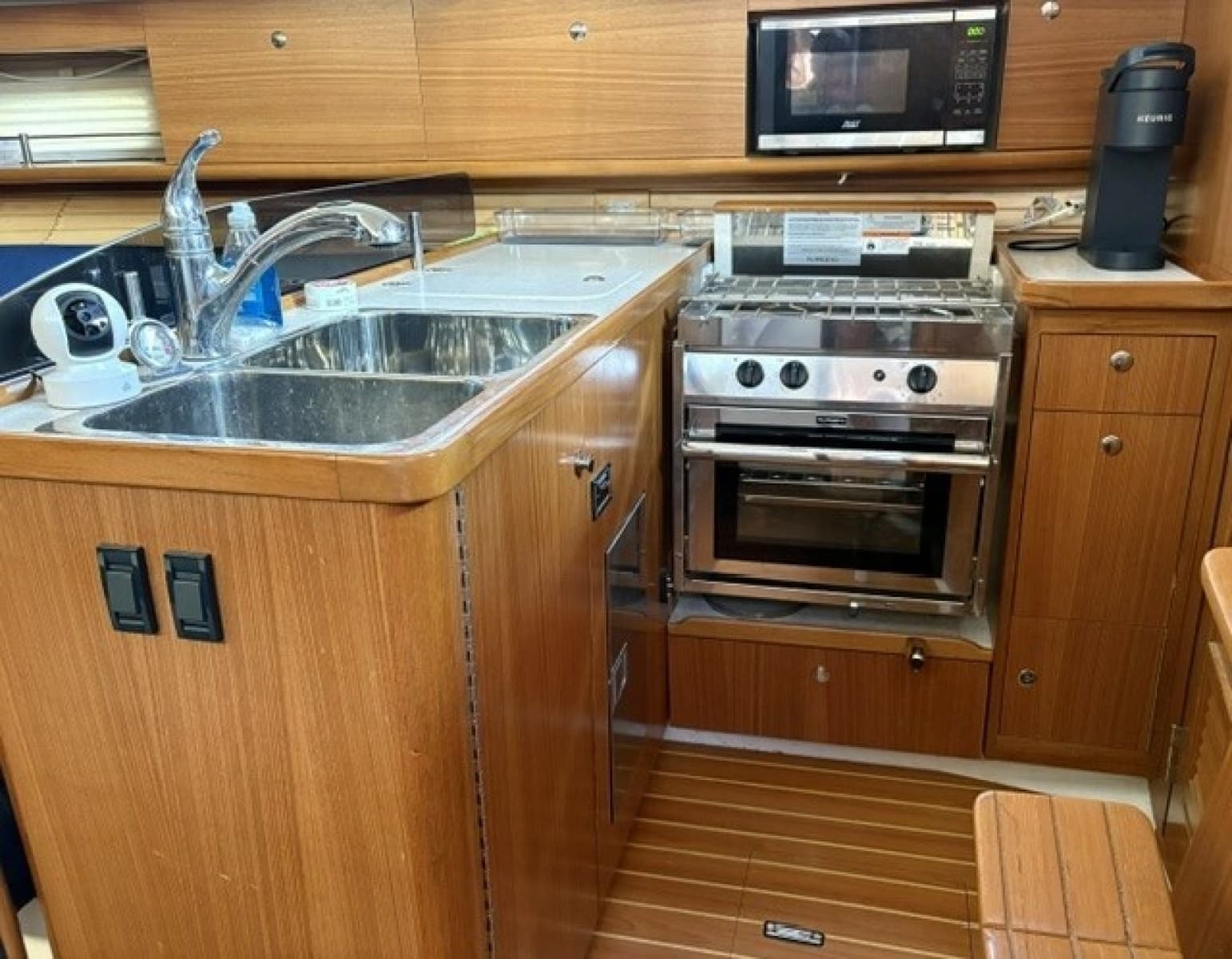 2022 Catalina 355
