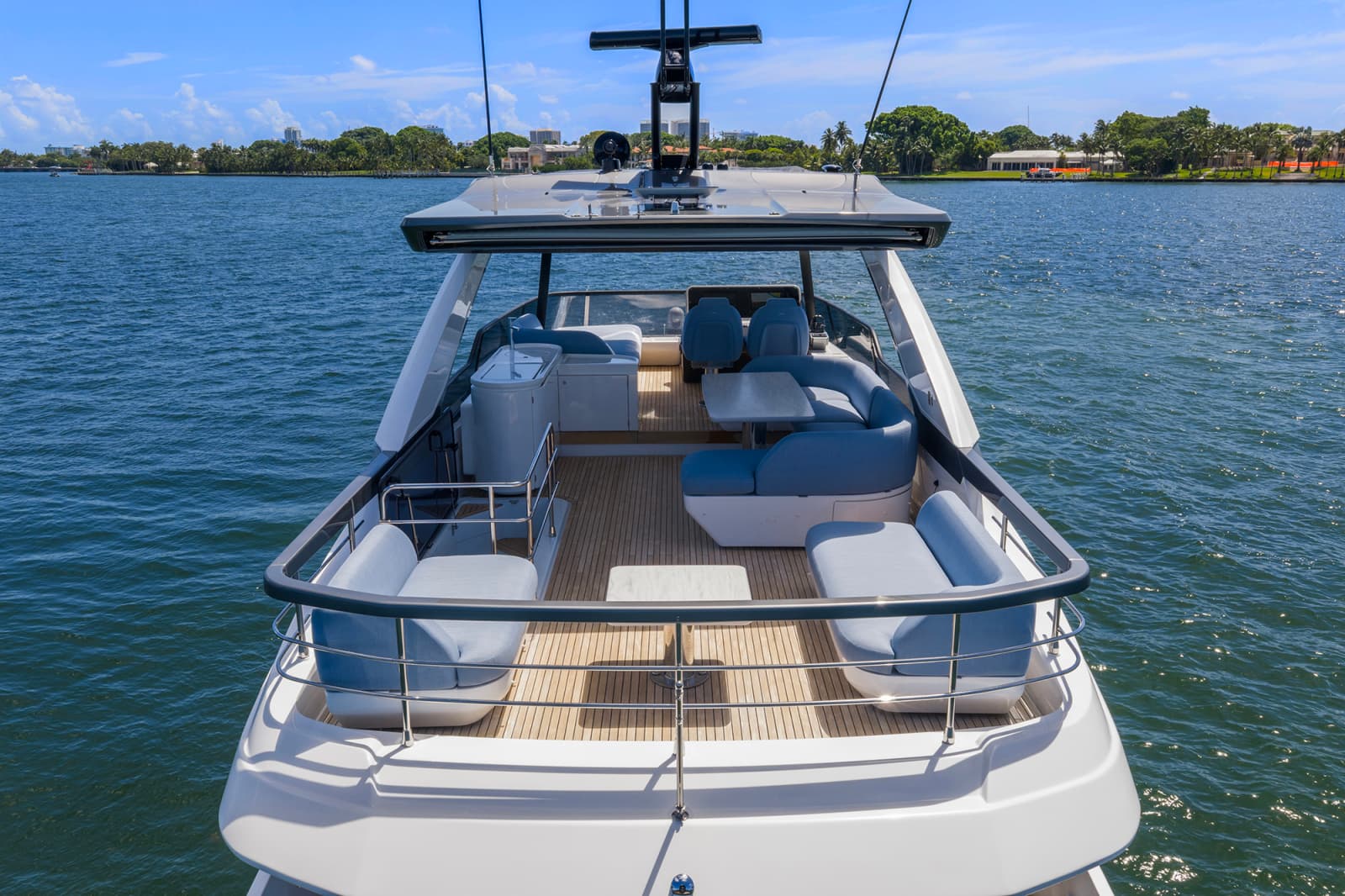 2025 Azimut 68 FLY