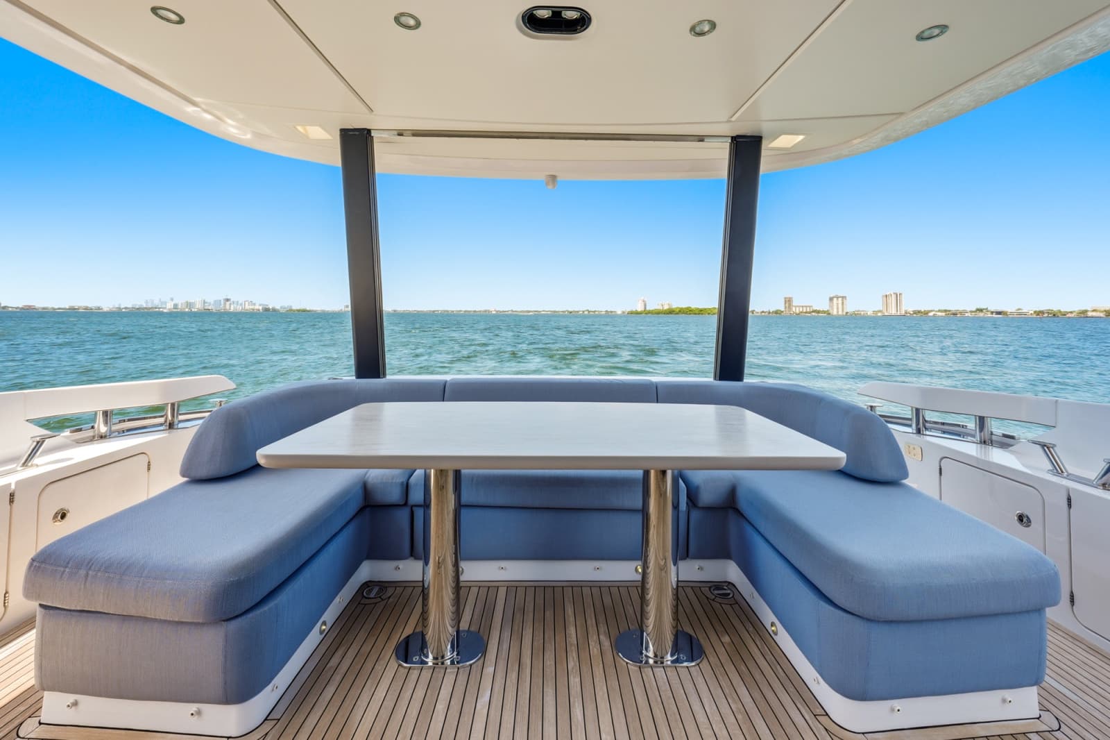 2025 Azimut 68 FLY