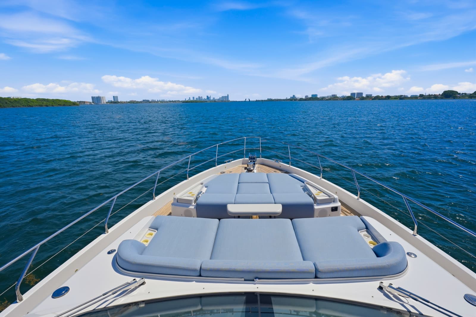 2025 Azimut 68 FLY