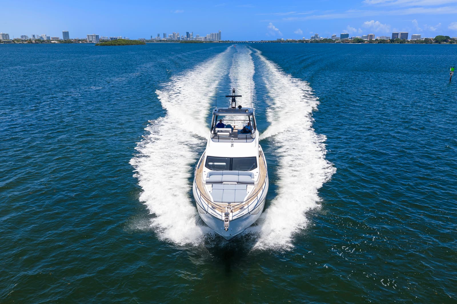 2025 Azimut 68 FLY