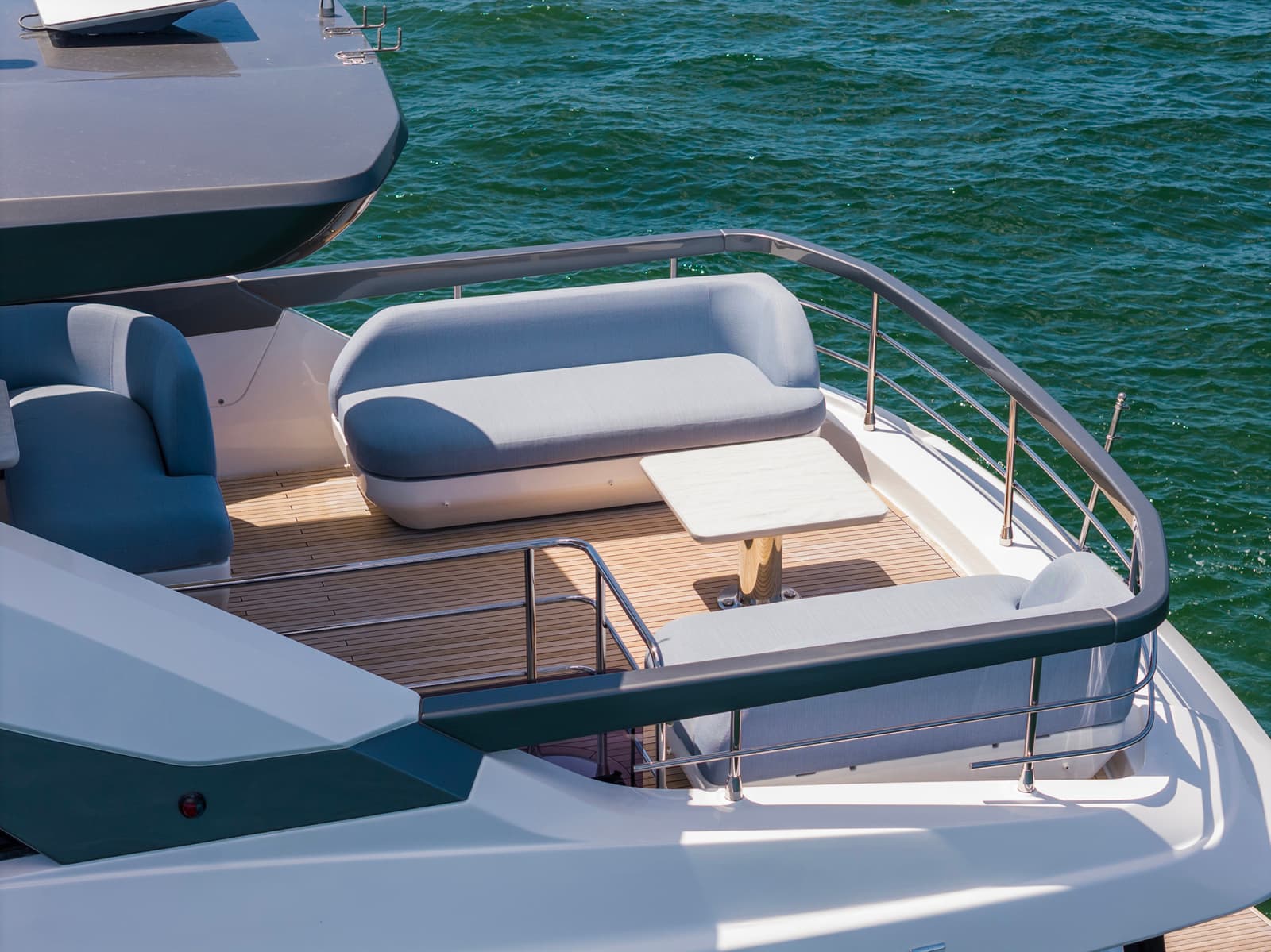 2025 Azimut 68 FLY