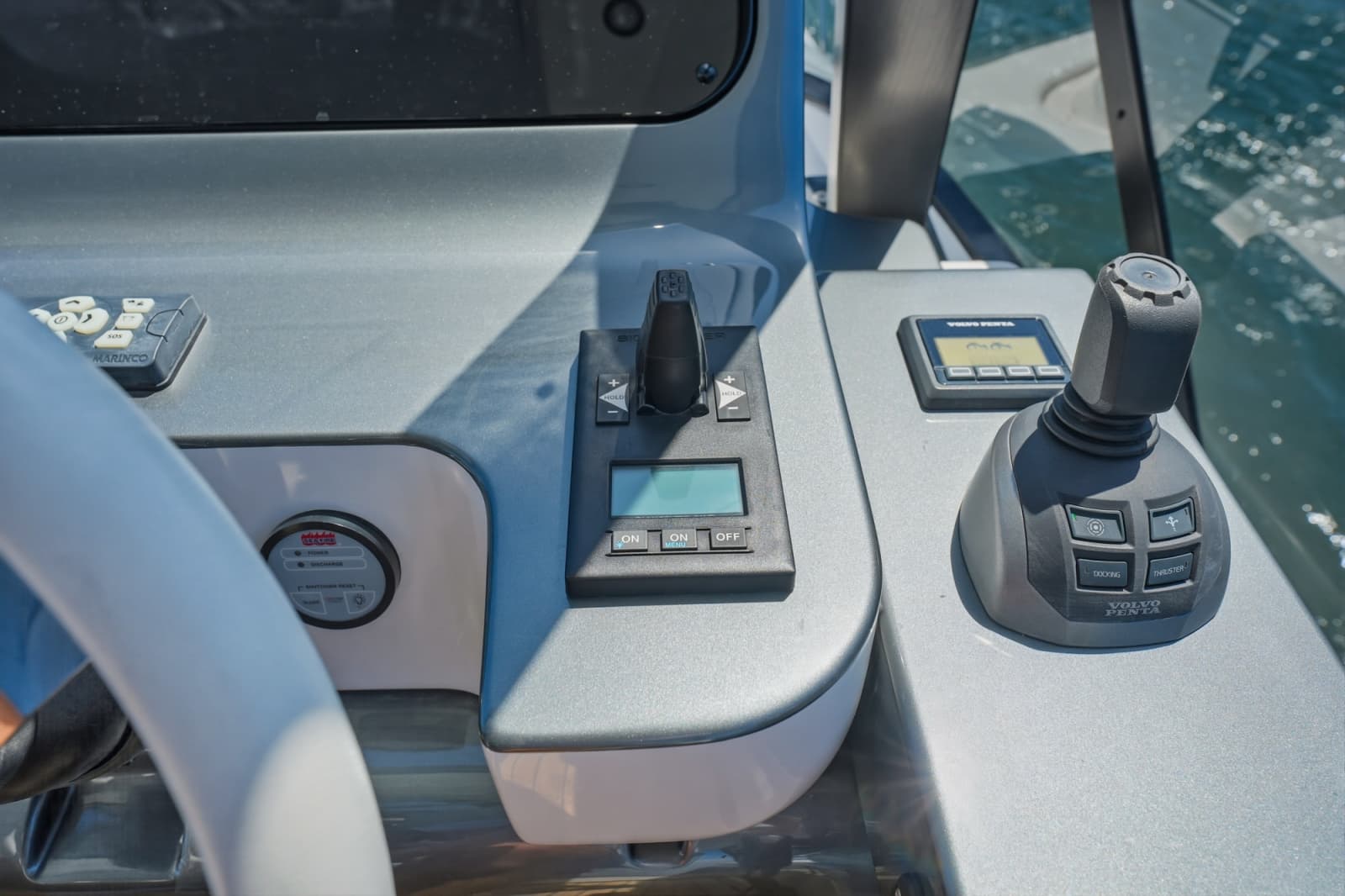 2025 Azimut 68 FLY