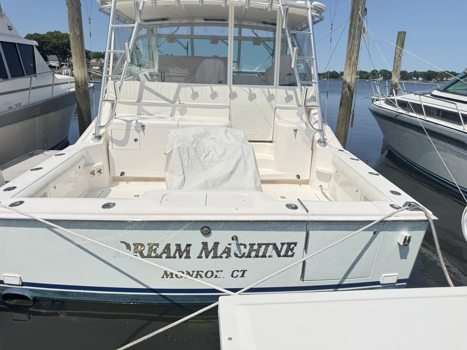 2005 Cabo 40 Express