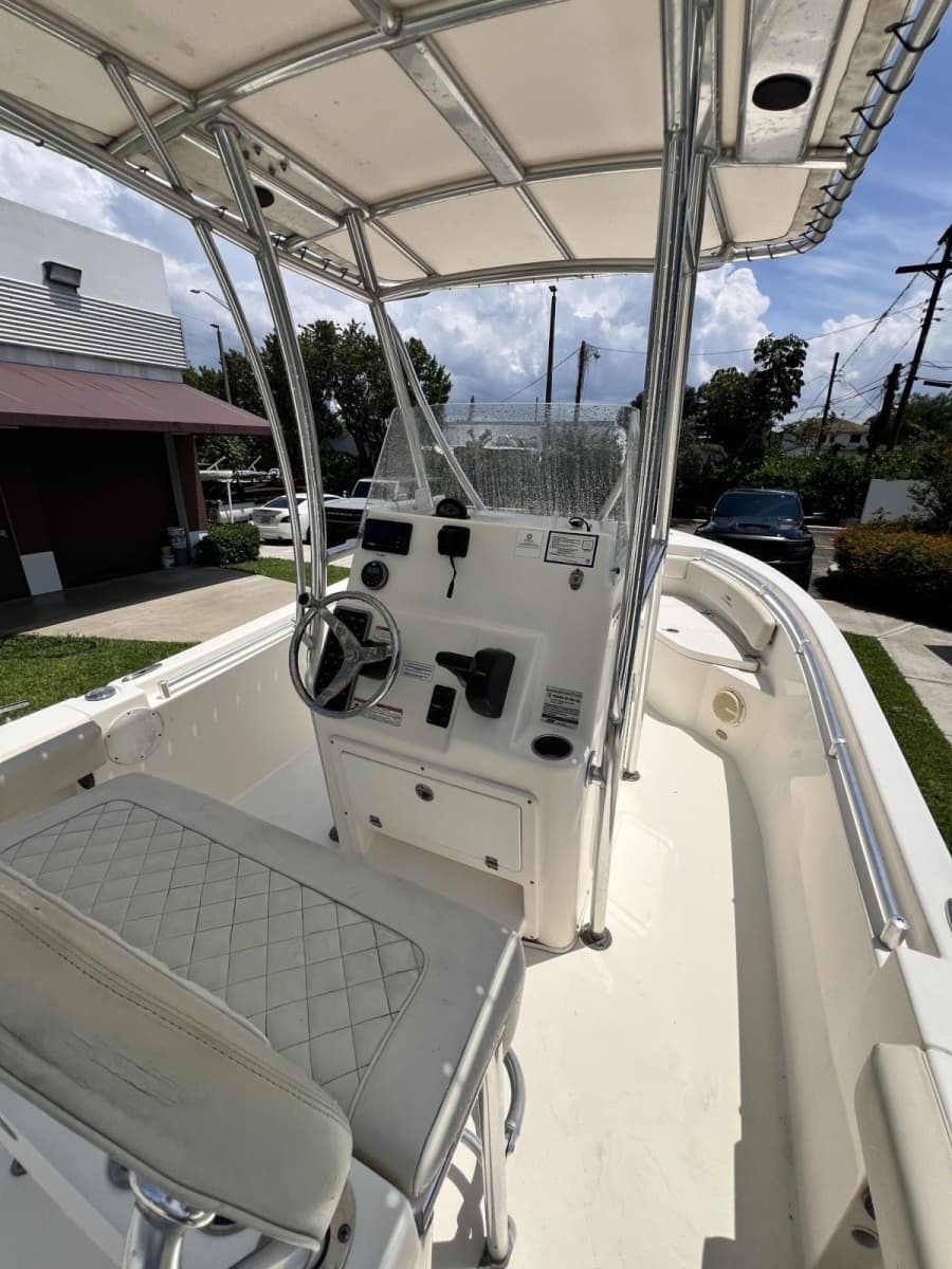 2019 Cobia Sport Fisherman