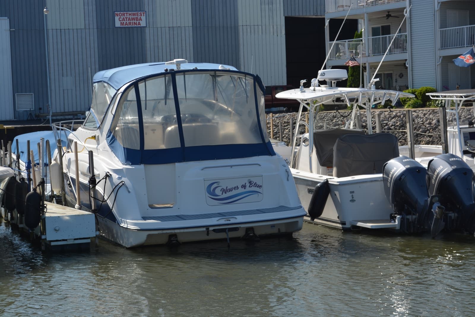 2004 Bayliner 305