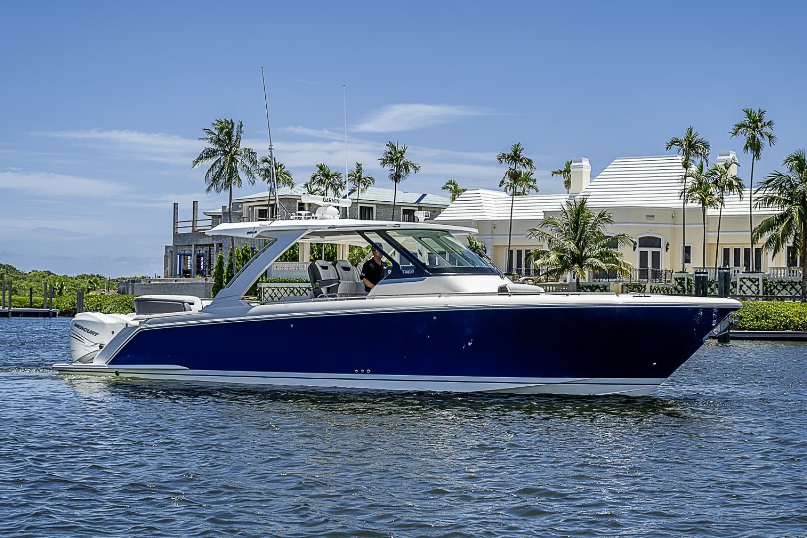 2021 Tiara Yachts 38 LS