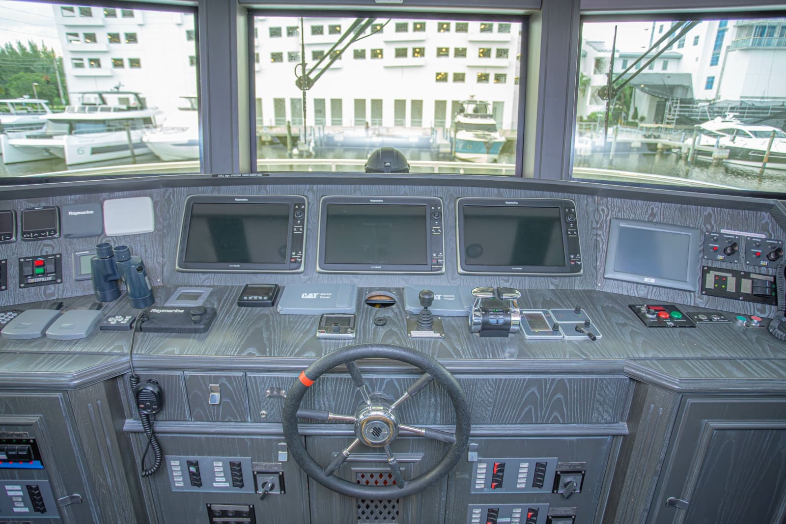 2014 Fifth Ocean Yachts Displacement Explorer