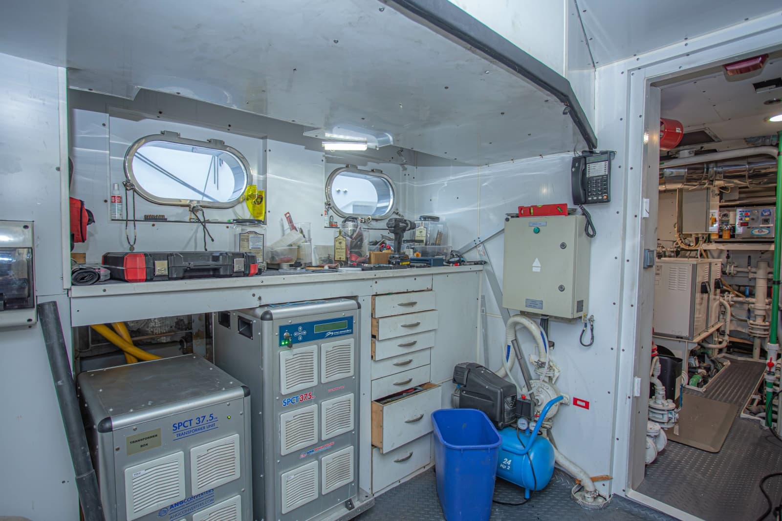 2014 Fifth Ocean Yachts Displacement Explorer