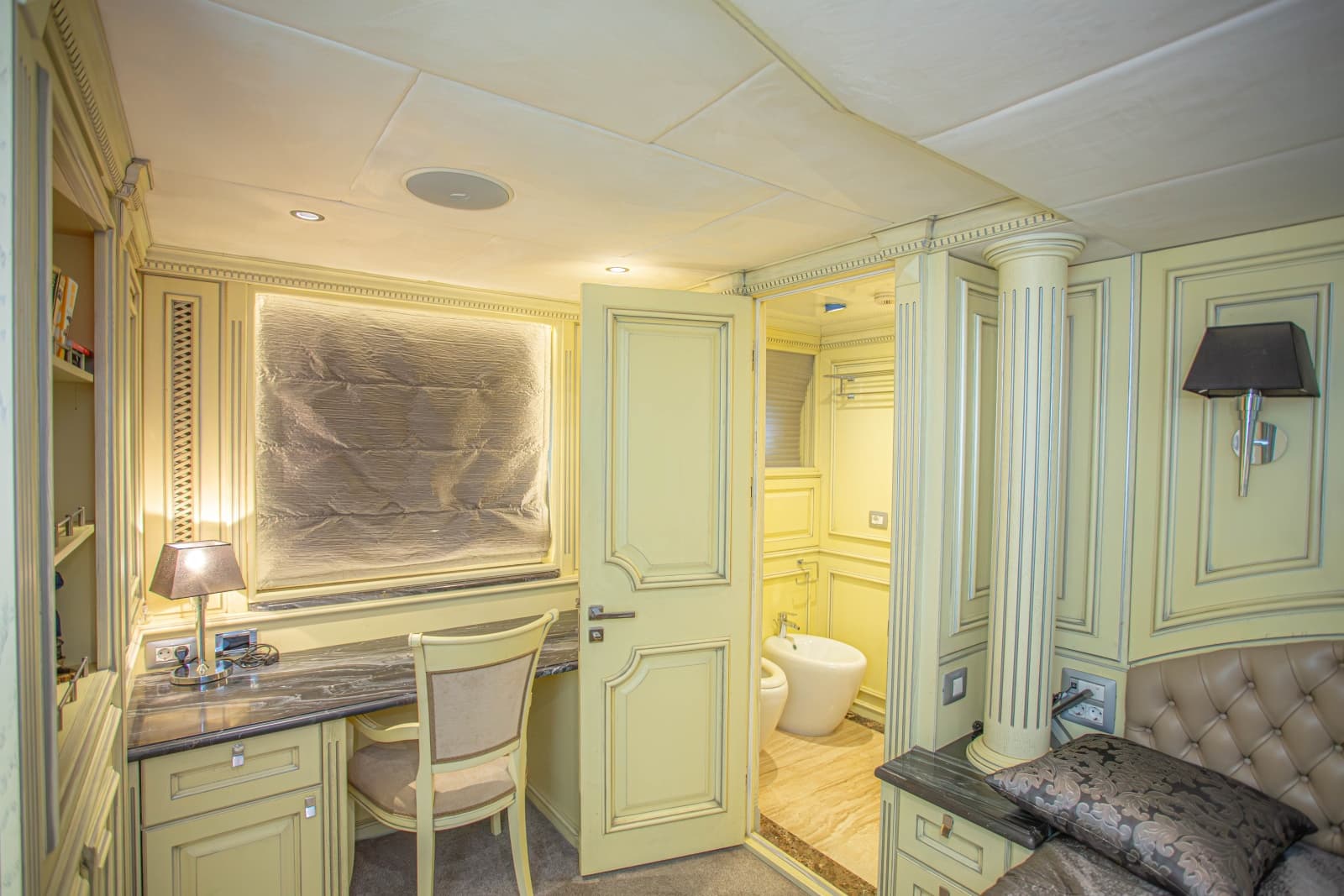2014 Fifth Ocean Yachts Displacement Explorer