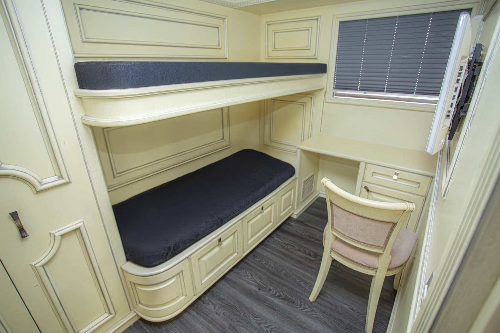 2014 Fifth Ocean Yachts Displacement Explorer