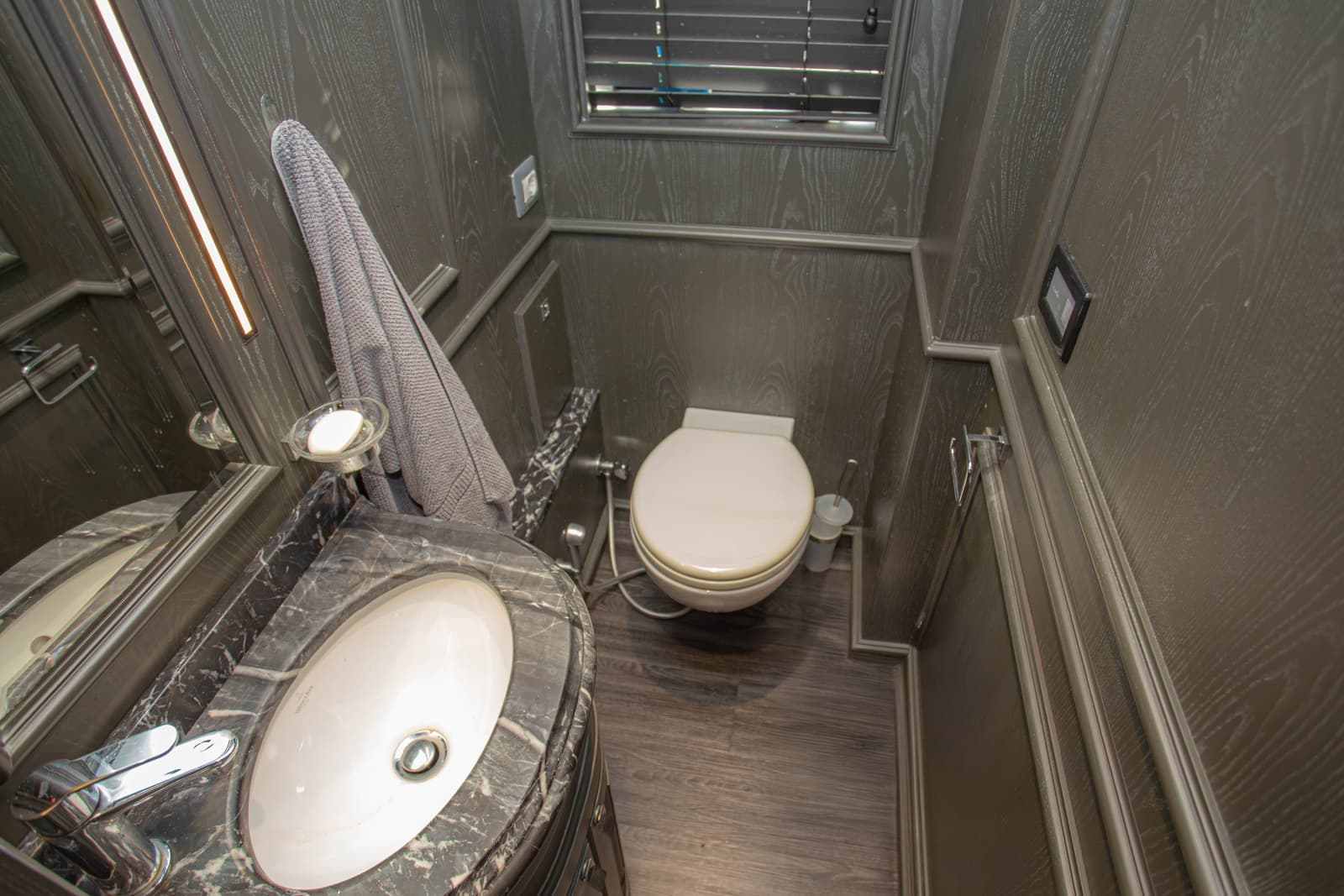 2014 Fifth Ocean Yachts Displacement Explorer