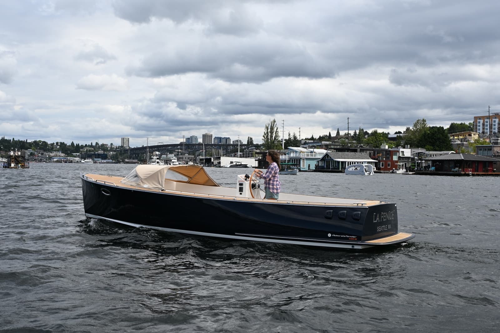 2013 AdmiralsTender C28