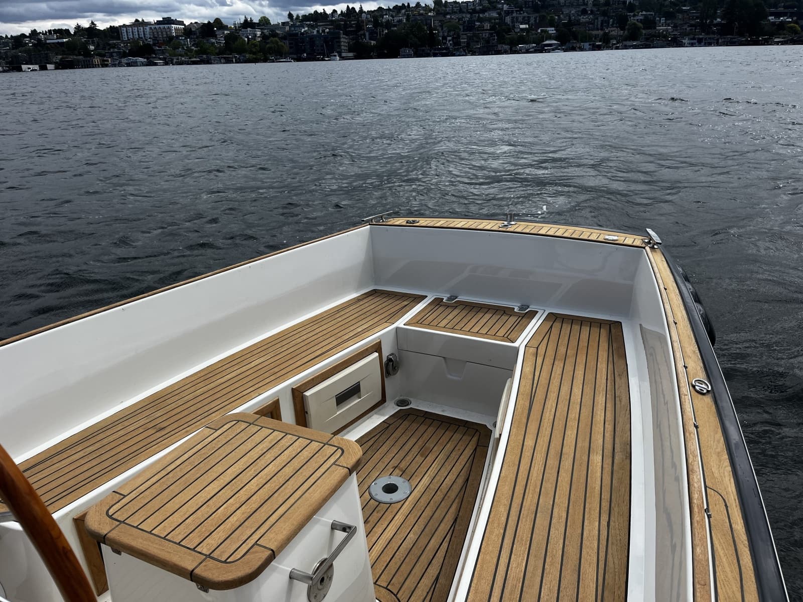 2013 AdmiralsTender C28