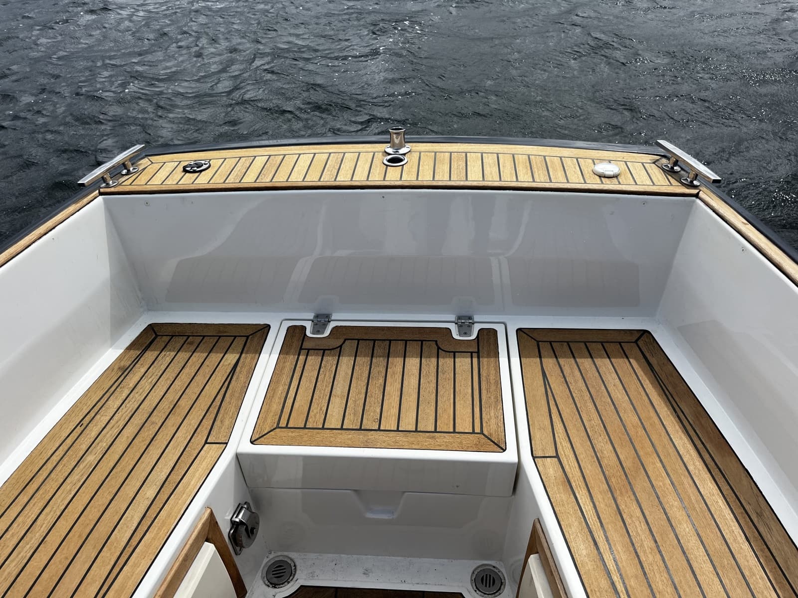 2013 AdmiralsTender C28