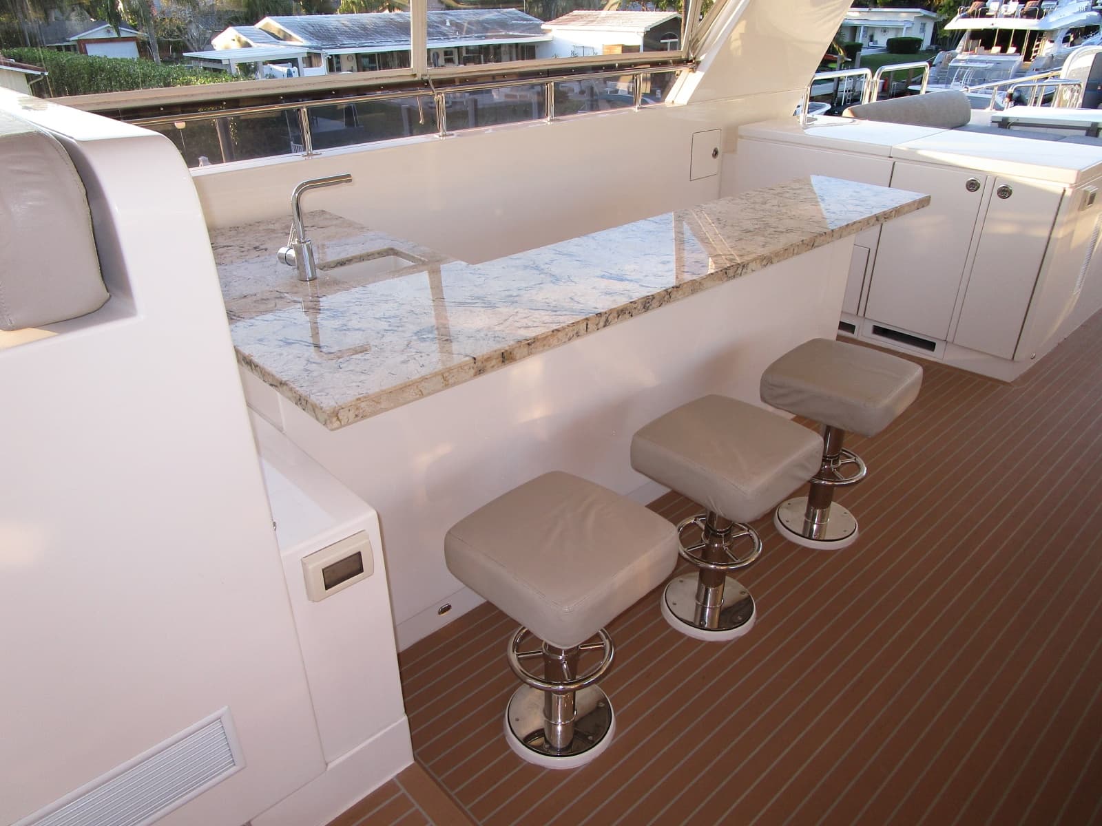  Starboard Side Bar