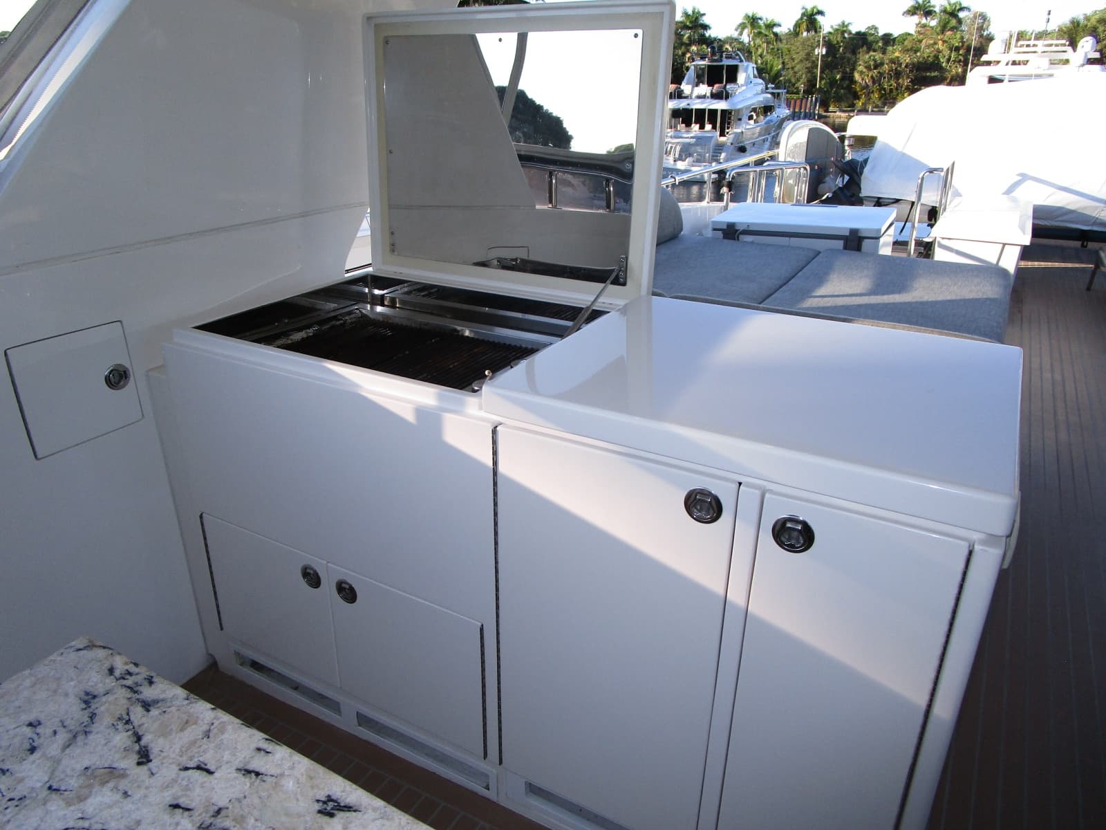 Grill To Starboard