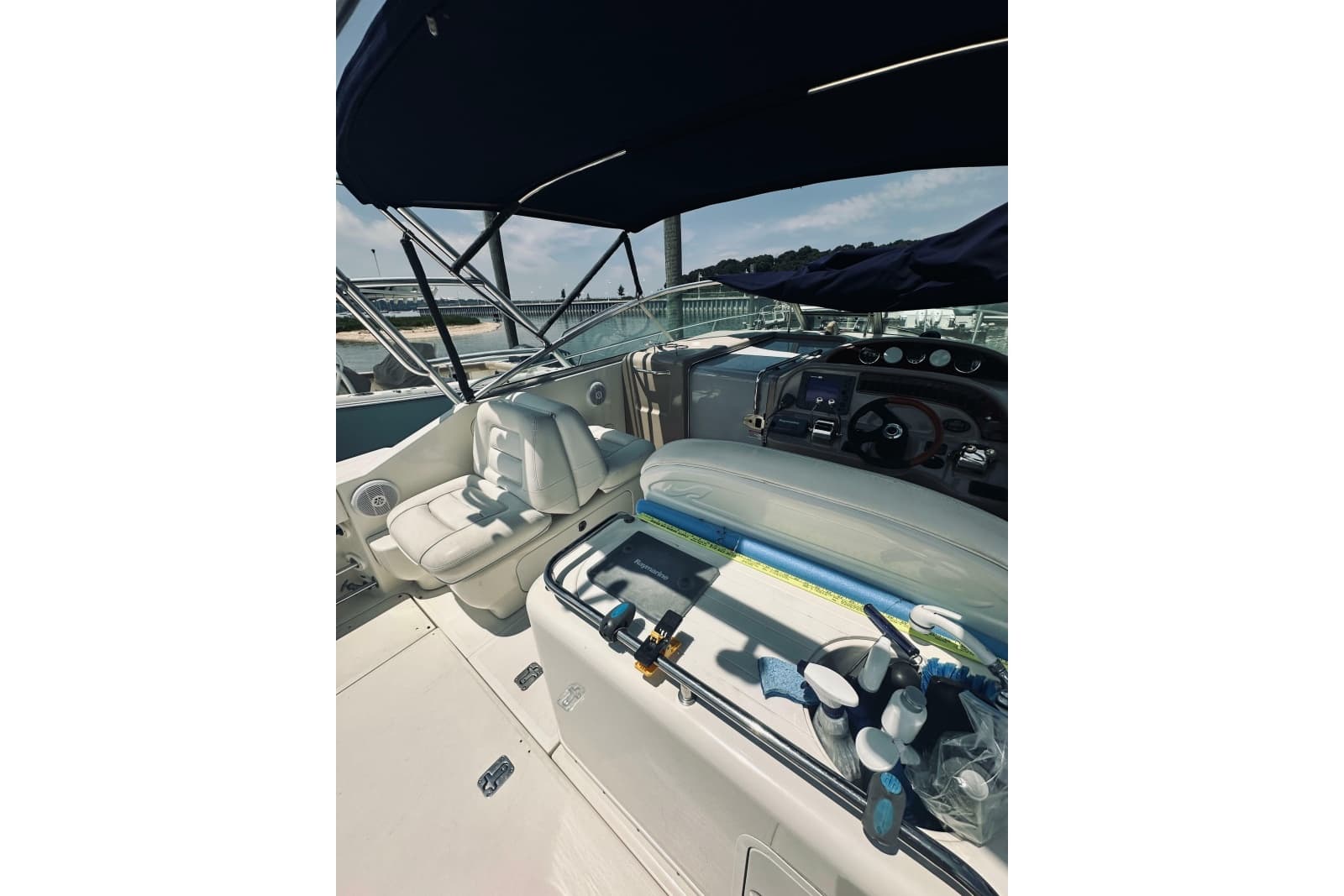 2005 Sea Ray 29 Amberjack