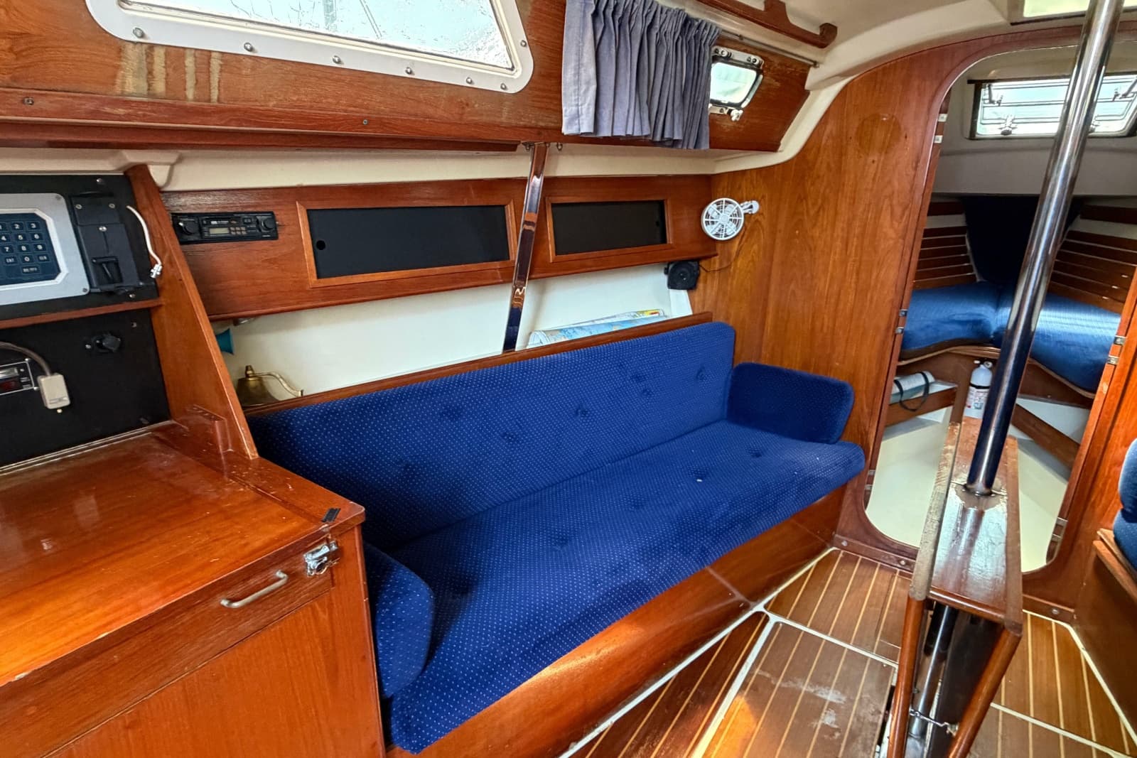 1986 Pearson 33