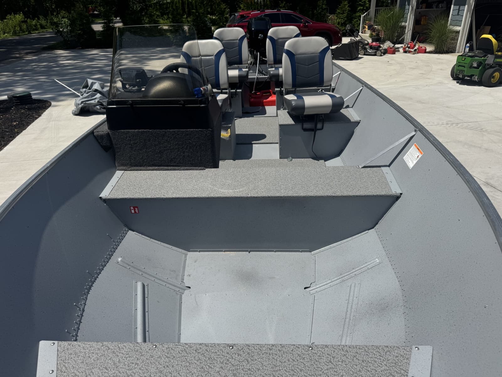 2025 Lund SSV-18