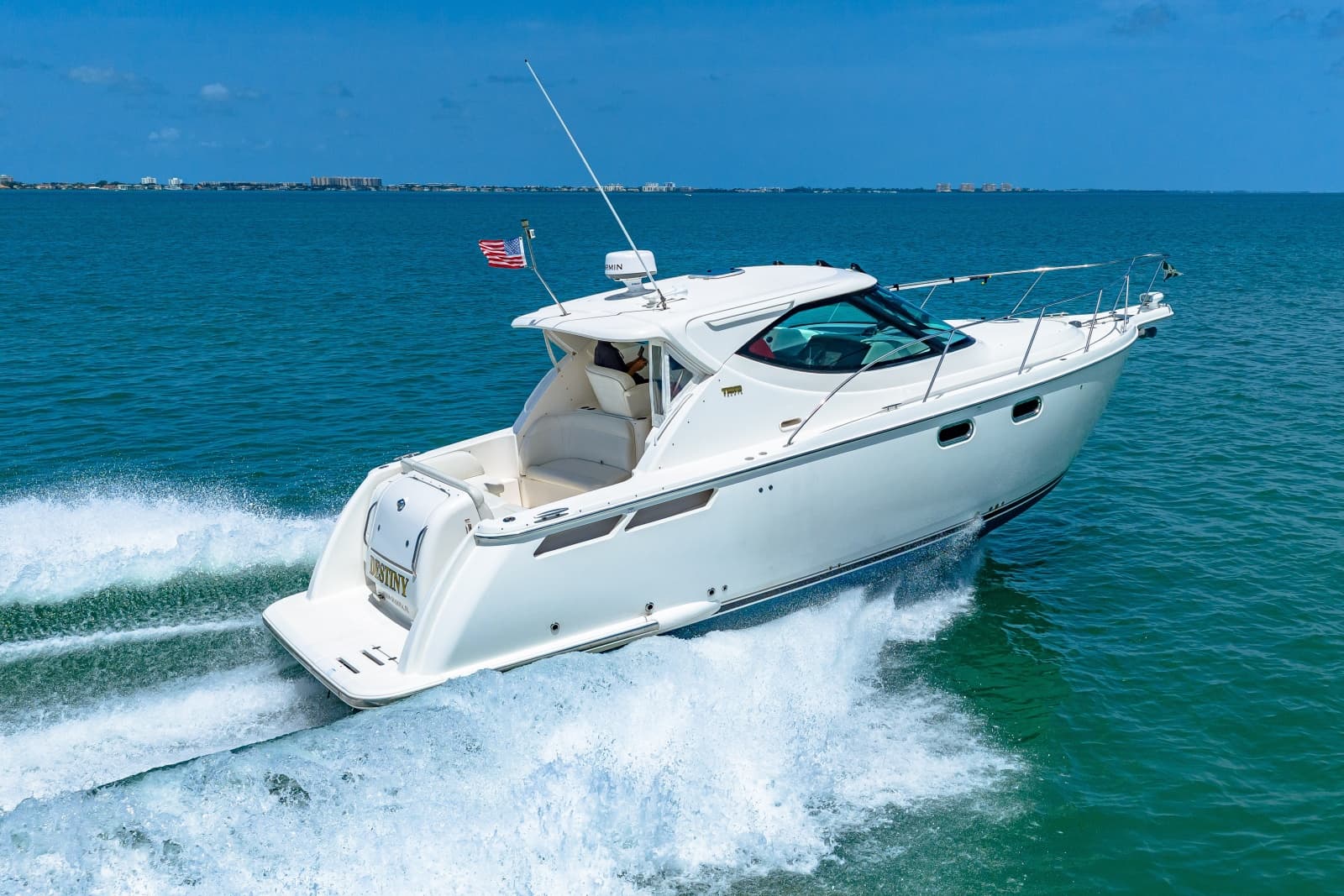 2011 Tiara Yachts 3500 Sovran LE