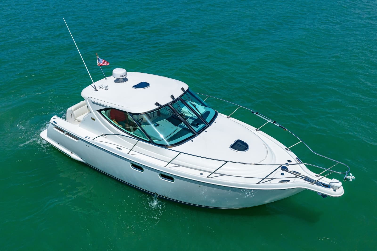 2011 Tiara Yachts 3500 Sovran LE