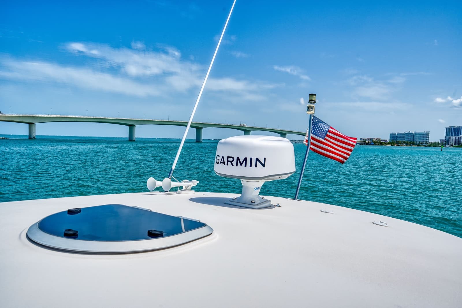2011 Tiara Yachts 3500 Sovran LE