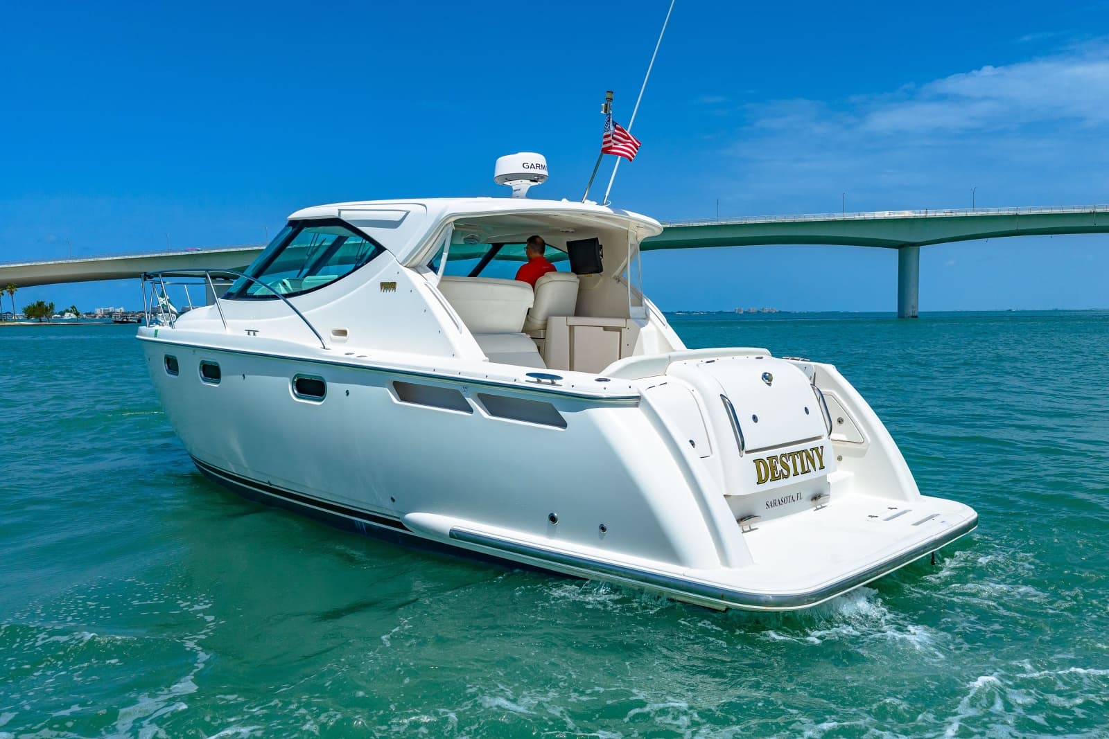 2011 Tiara Yachts 3500 Sovran LE