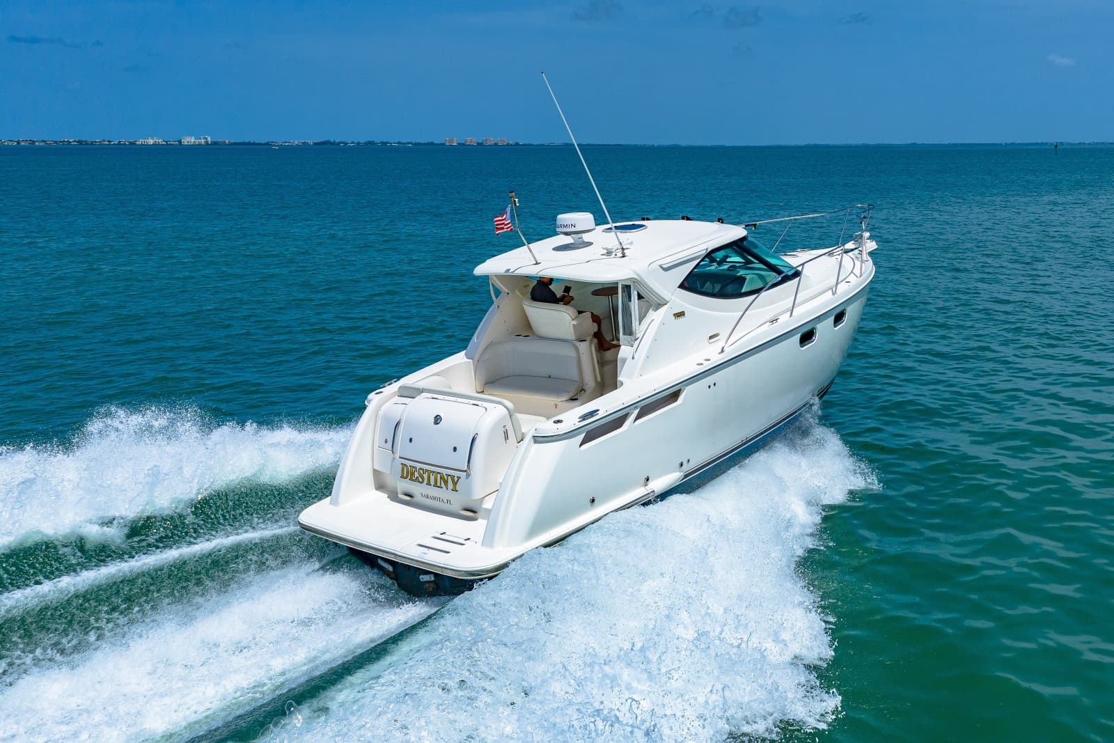 2011 Tiara Yachts 3500 Sovran LE