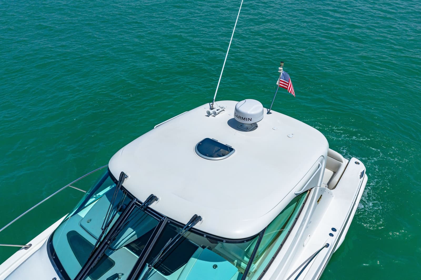2011 Tiara Yachts 3500 Sovran LE