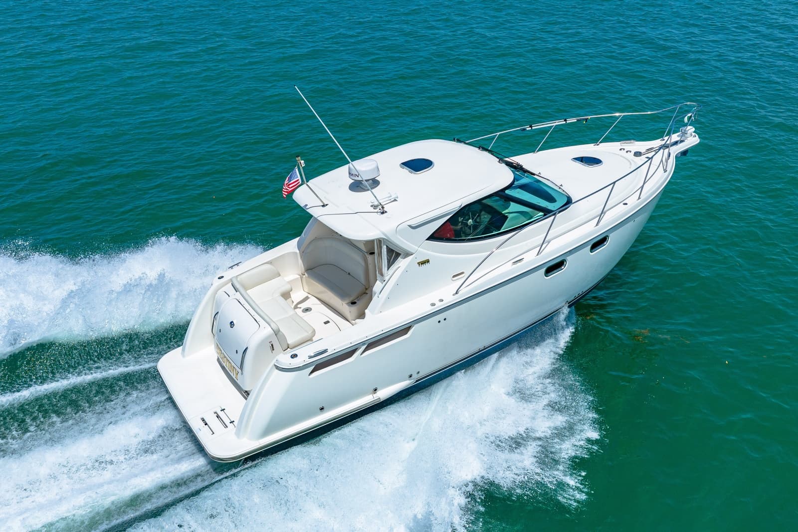 2011 Tiara Yachts 3500 Sovran LE